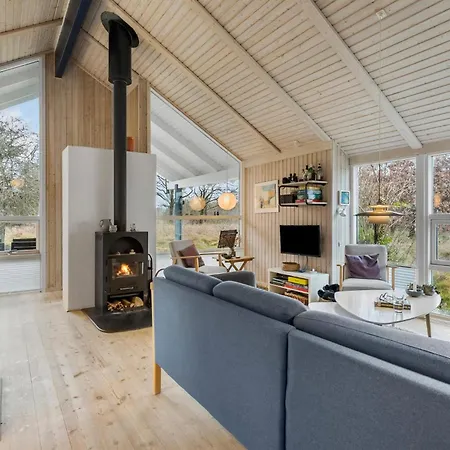 Lovely Home In Skals With Wifi 度假居 *