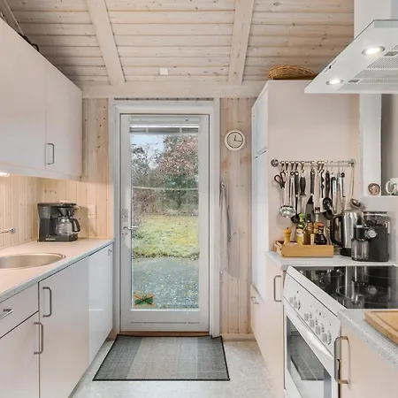 Lovely Home In Skals With Wifi 度假居 *